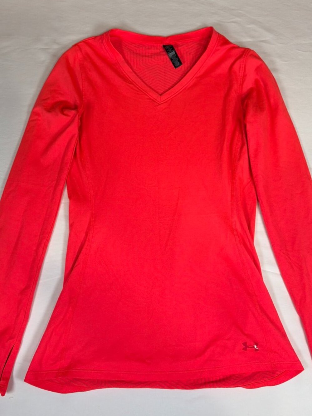 Under Armour Long Sleeve V Neck Cold Gear T-Shirt Women's S Pink